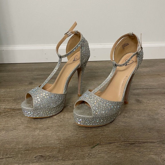 Windsor Shoes Windsor Valerie Silver Sparkly High Heels With Rhinestones Poshmark